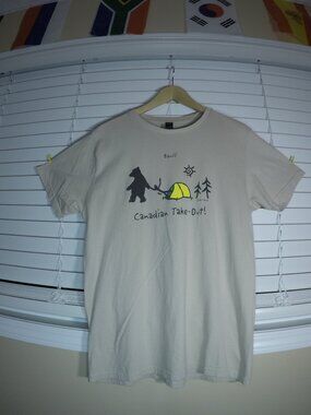 Banff Canadian Take-Out Bear Graphic Tee M